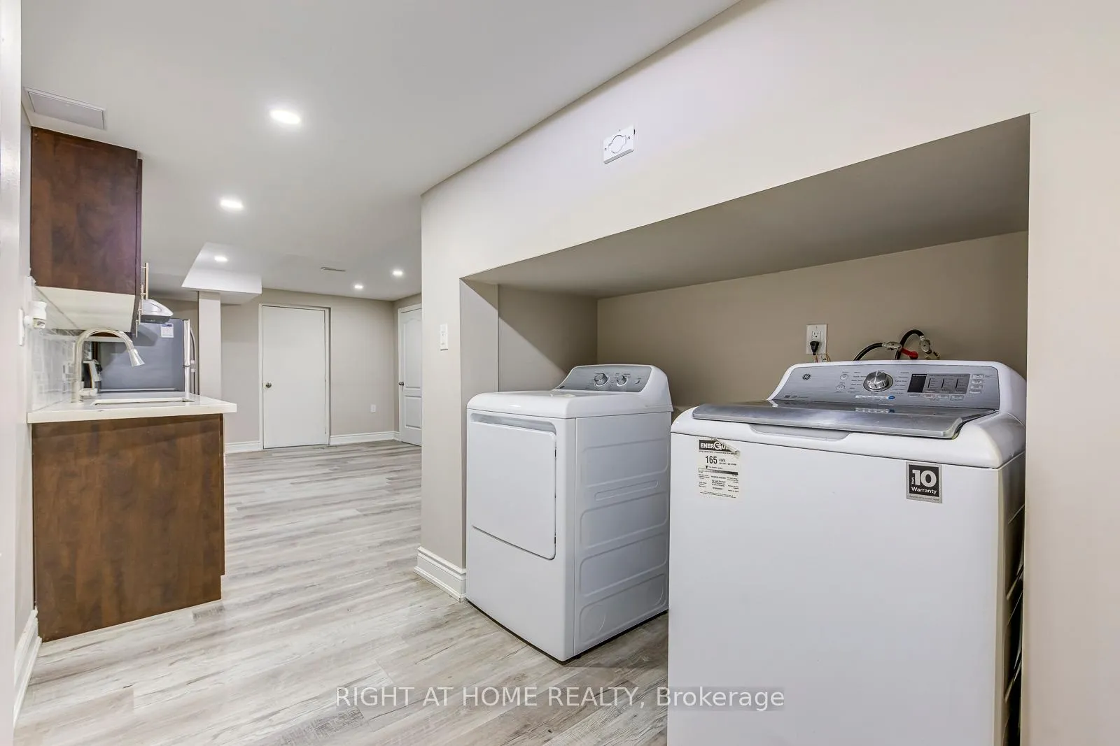 Photo 17 of Unit lower, 99 Masters Green Crescent, Brampton, Snelgrove — HOMEH