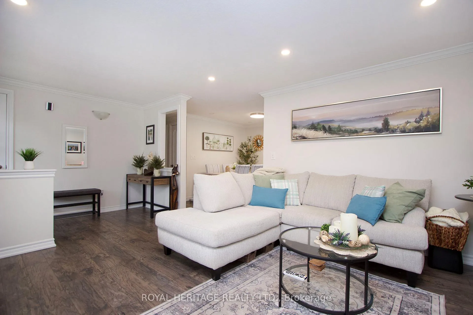 Photo 6 of 209 Wilmot Trail, Clarington, Newcastle — HOMEH