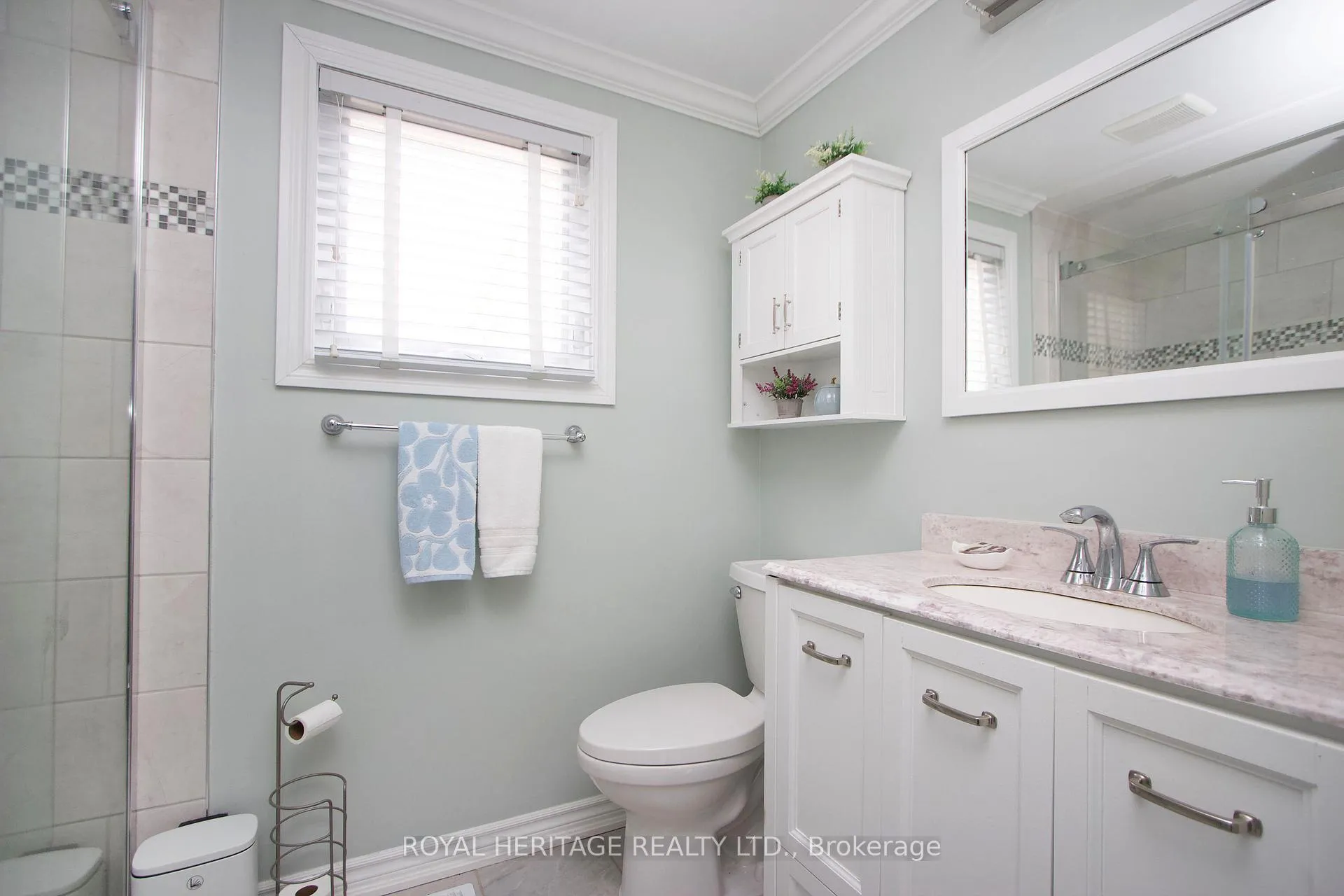 Photo 18 of 209 Wilmot Trail, Clarington, Newcastle — HOMEH