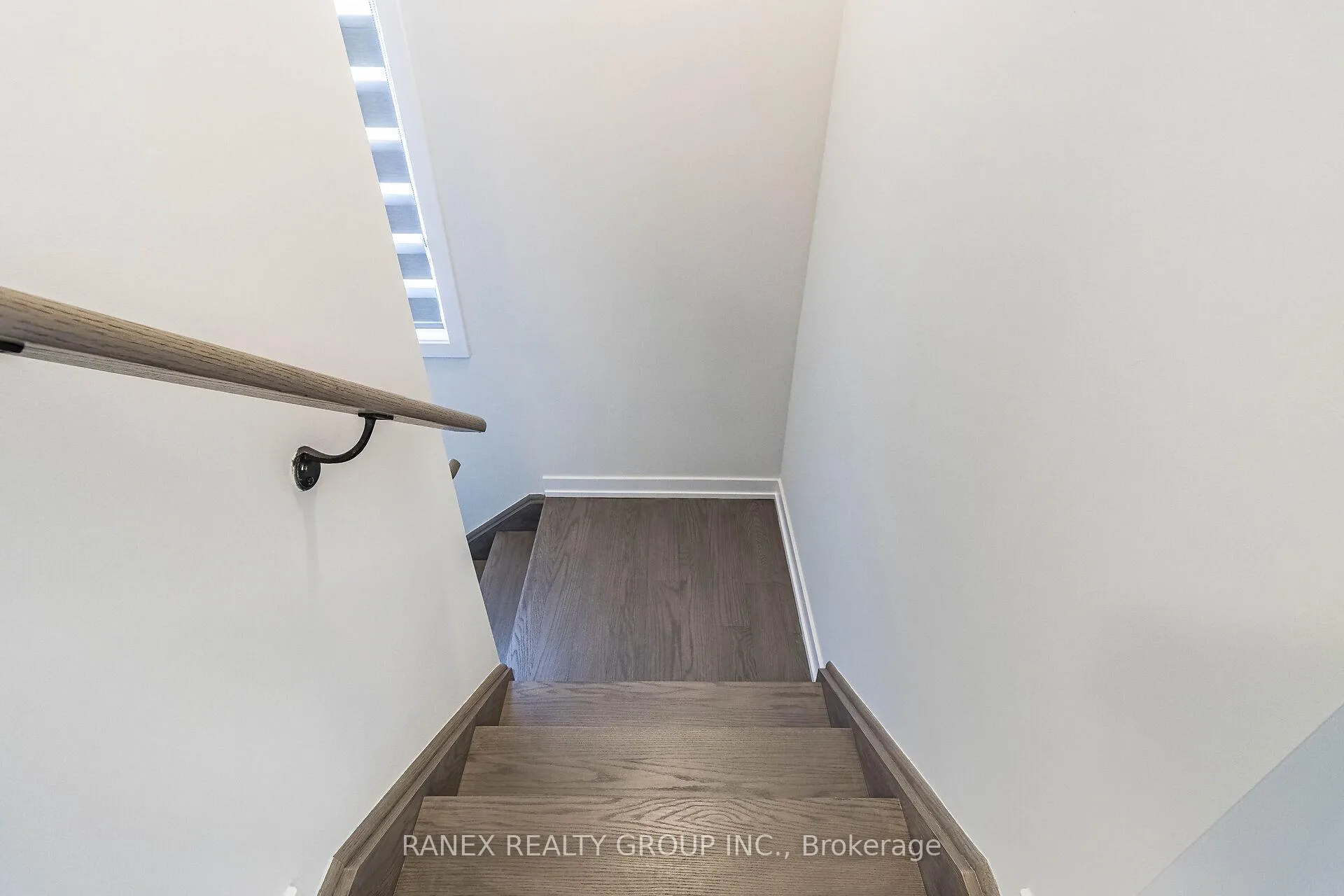 Photo 19 of 1339 Kaniv Street, Oakville, Northwest — HOMEH