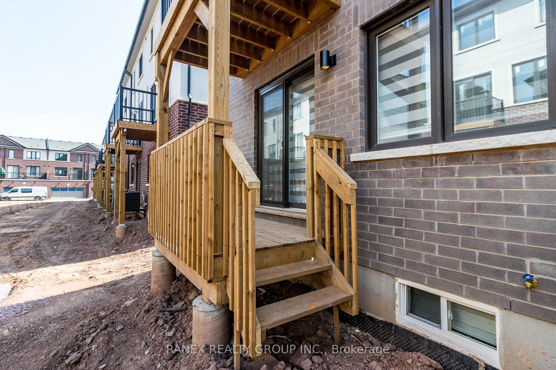Photo 40 of 1339 Kaniv Street, Oakville, Northwest — HOMEH