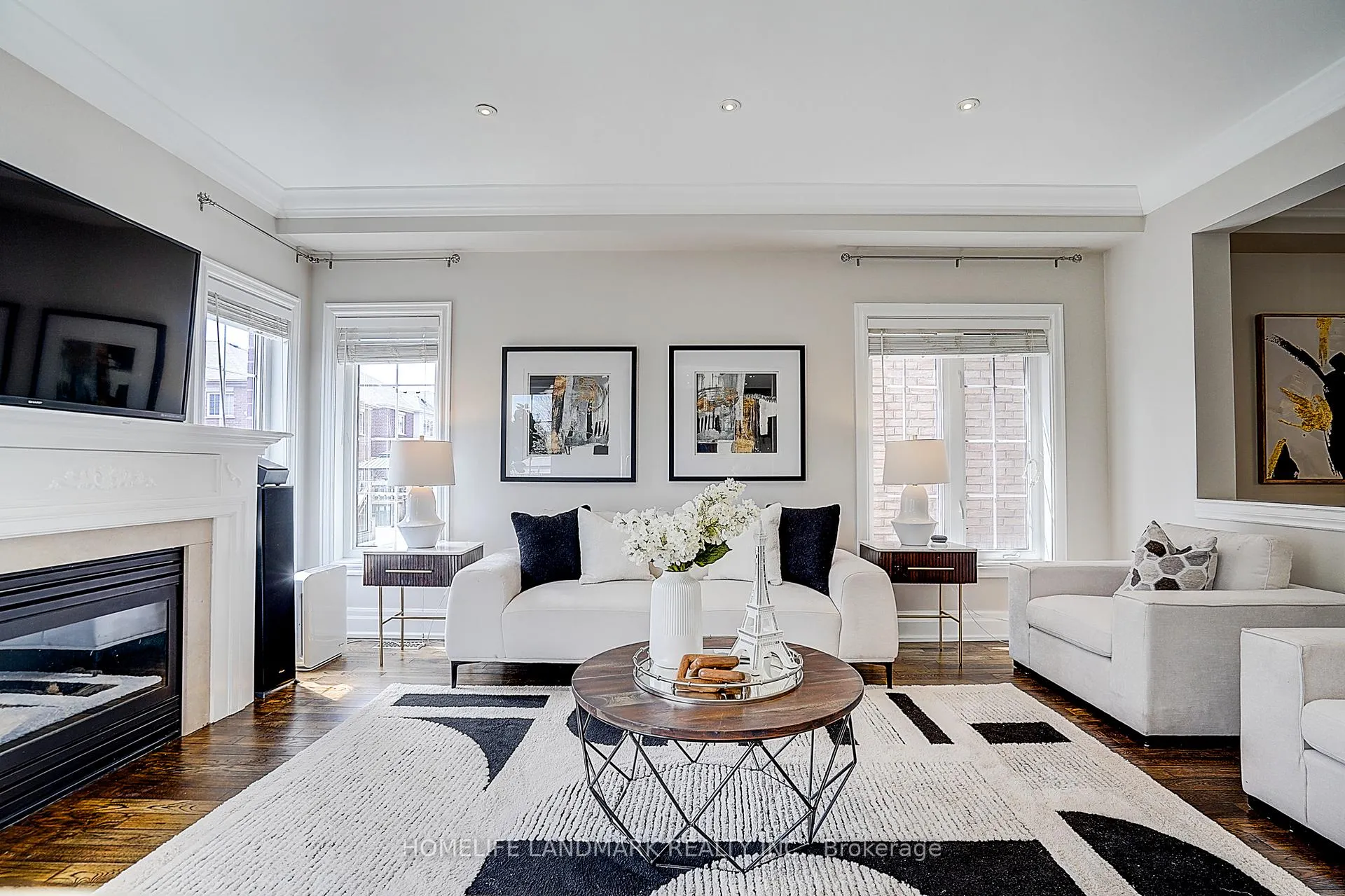 Photo 12 of 19 Daniel Bram Drive, Vaughan, Patterson — HOMEH