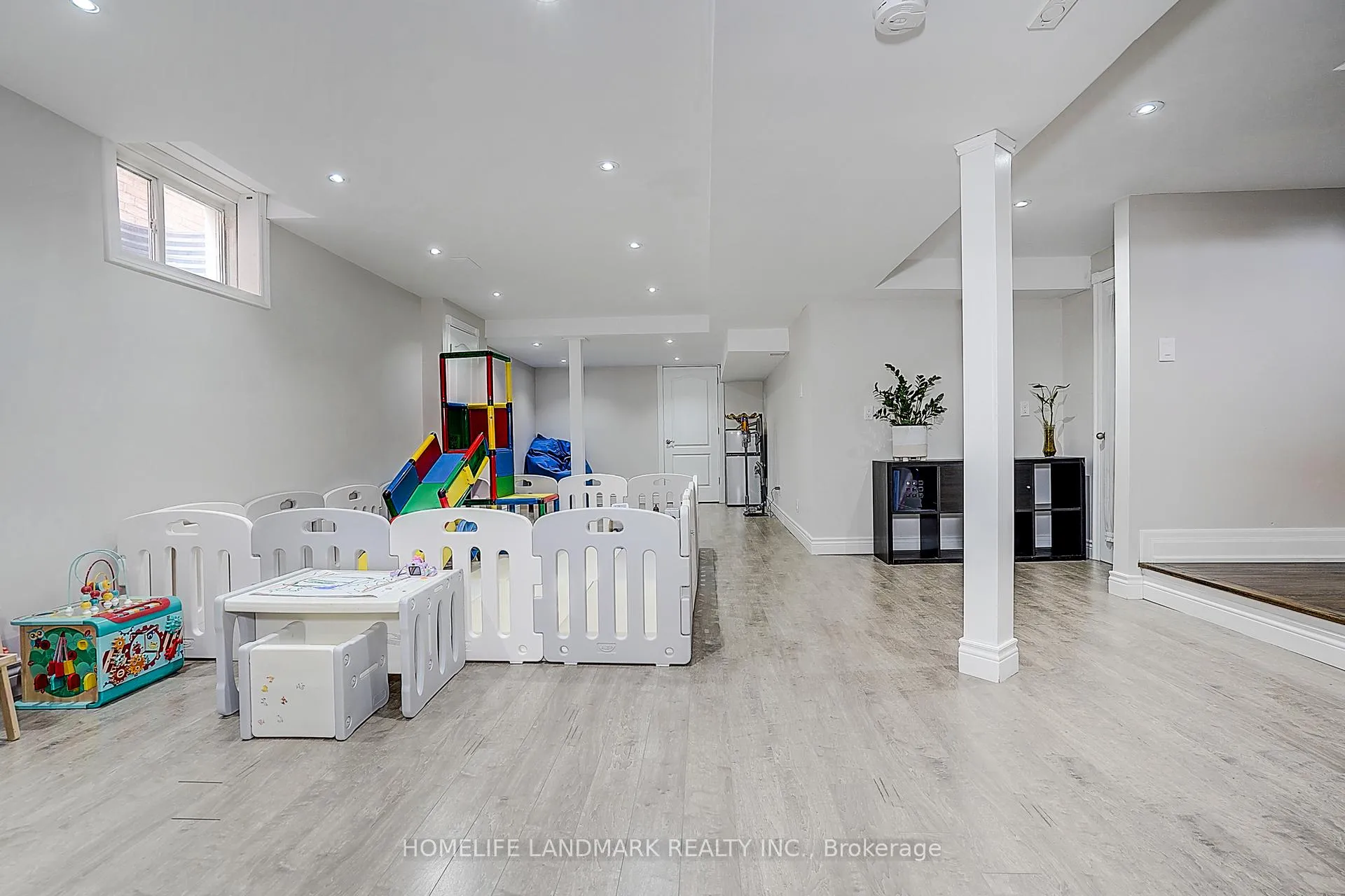Photo 44 of 19 Daniel Bram Drive, Vaughan, Patterson — HOMEH