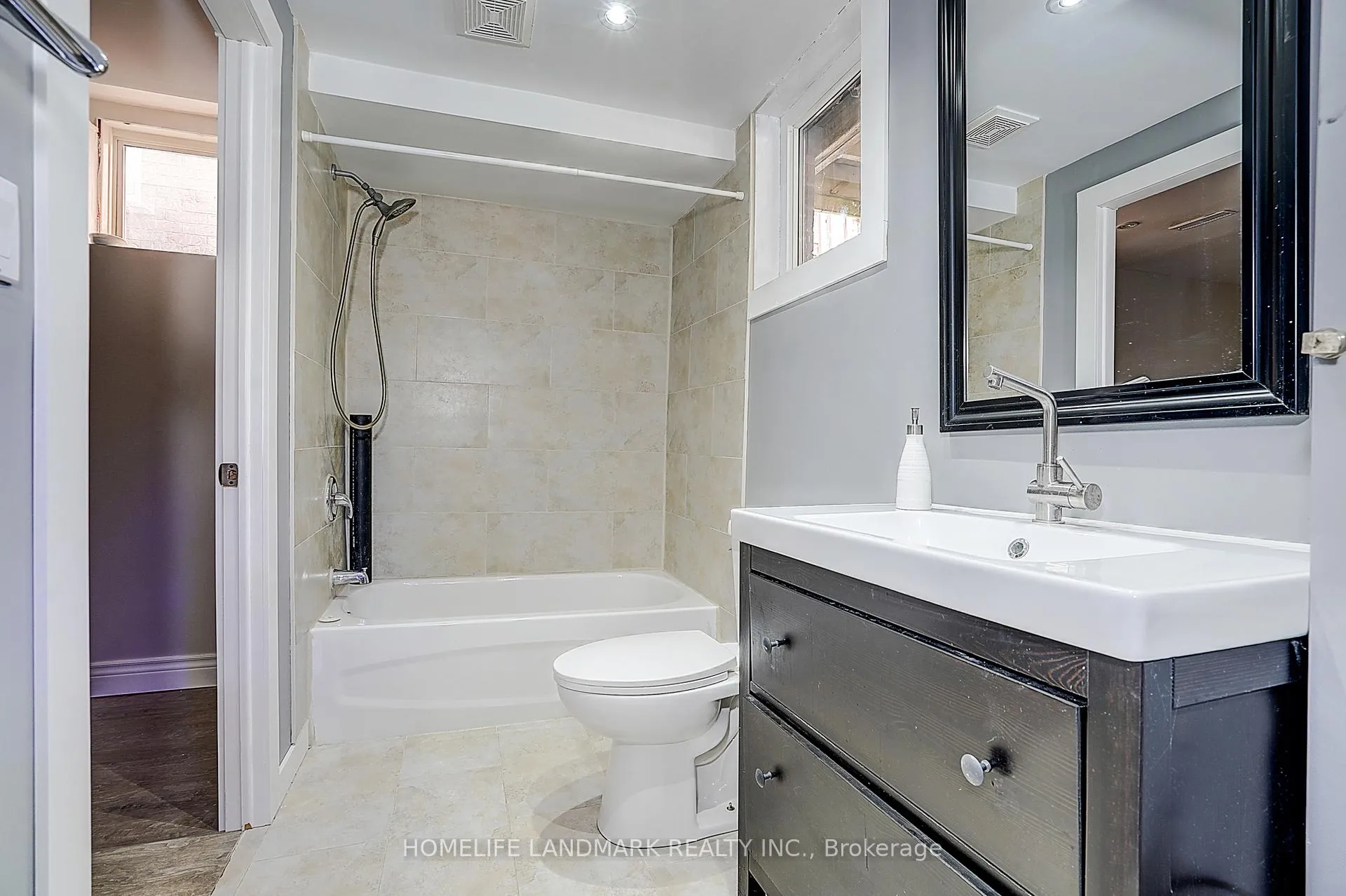 Photo 46 of 19 Daniel Bram Drive, Vaughan, Patterson — HOMEH