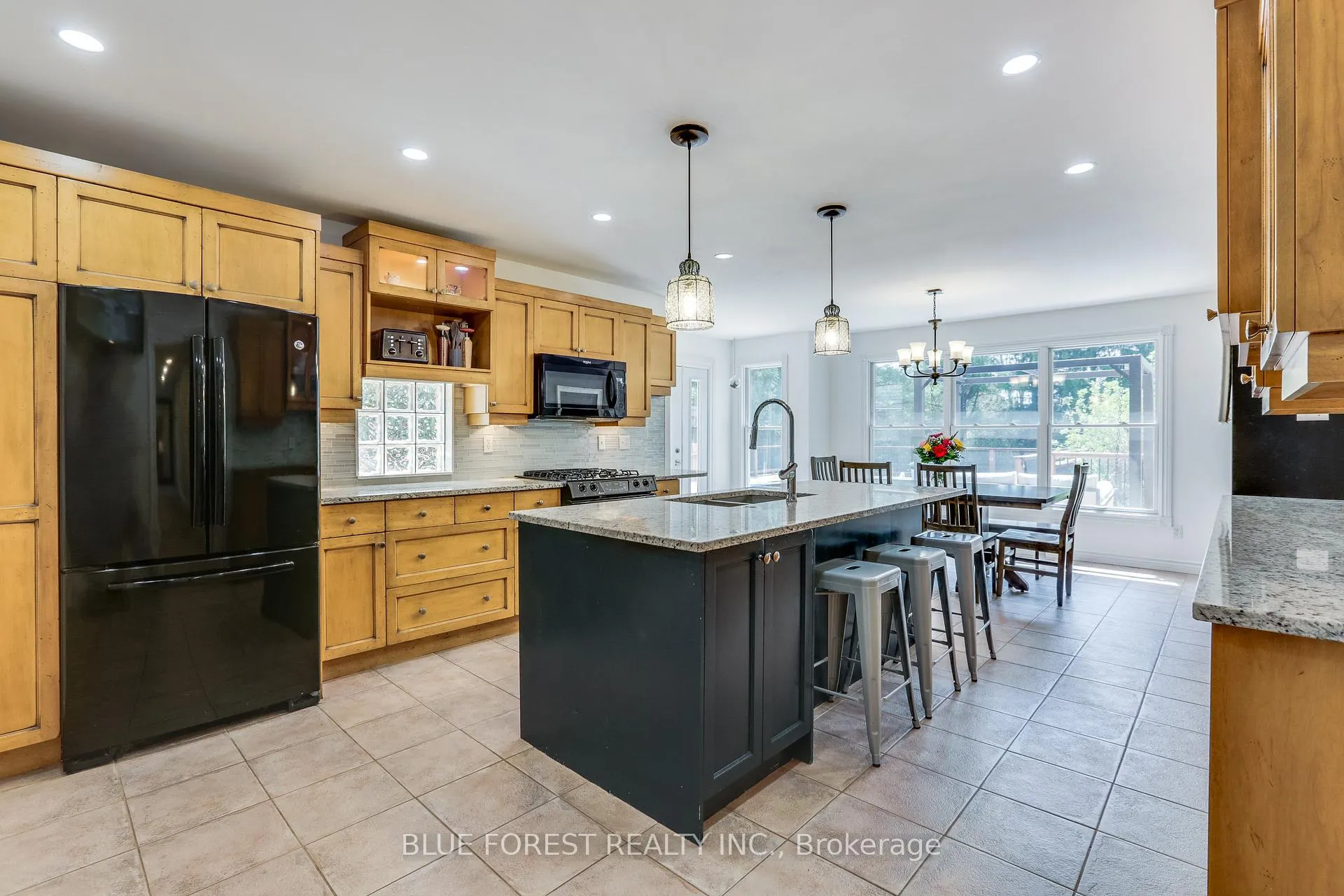 Photo 6 of 58 Aberdeen Drive, Middlesex Centre, Coldstream — HOMEH