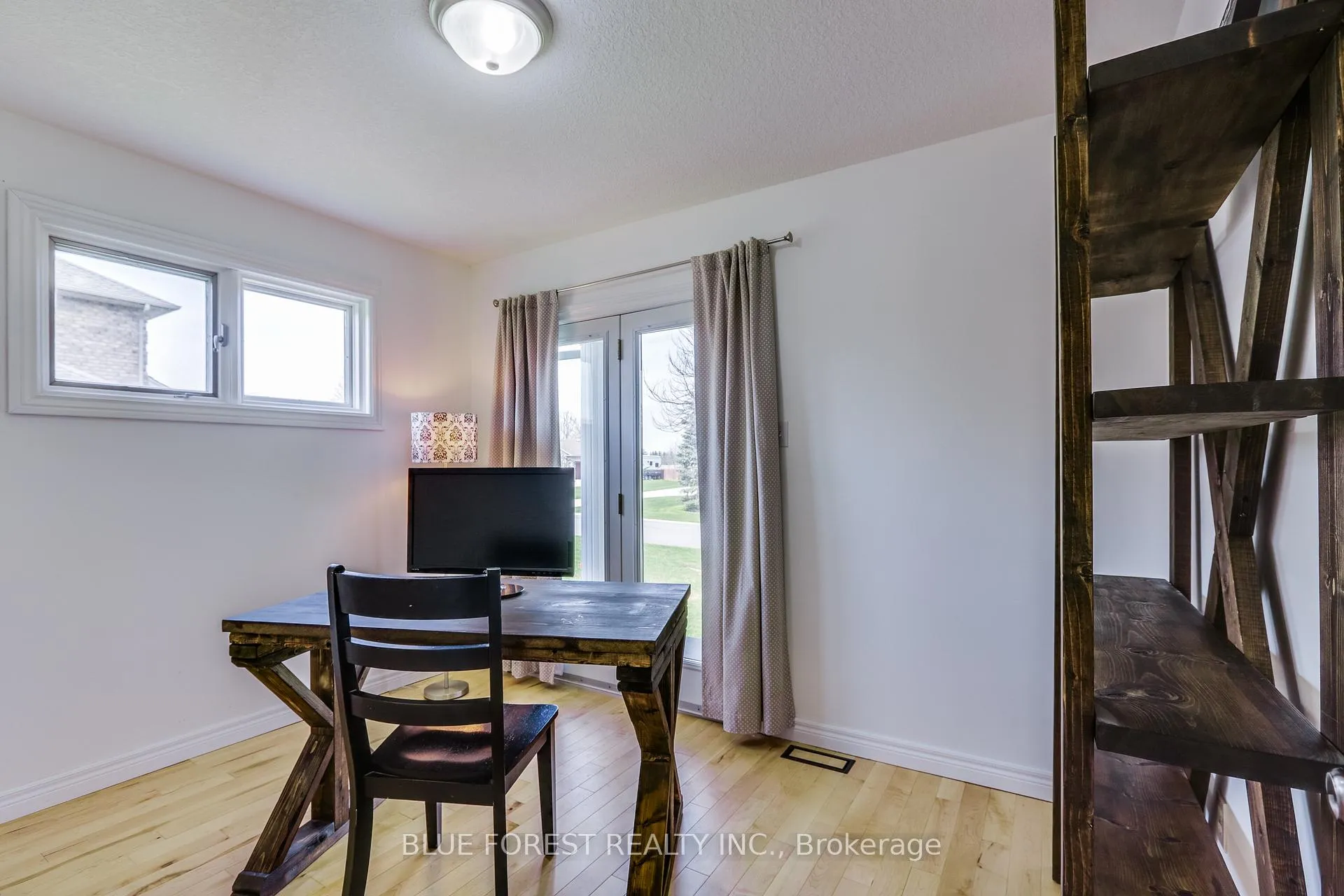 Photo 13 of 58 Aberdeen Drive, Middlesex Centre, Coldstream — HOMEH