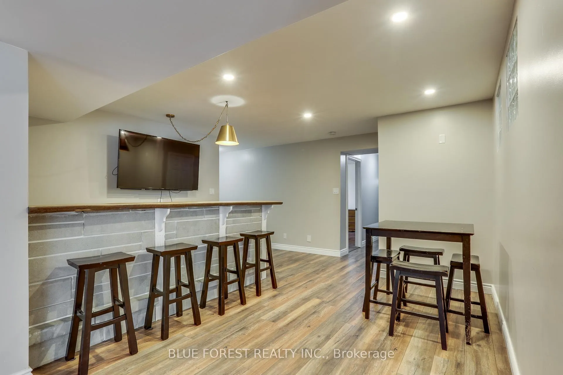Photo 24 of 58 Aberdeen Drive, Middlesex Centre, Coldstream — HOMEH