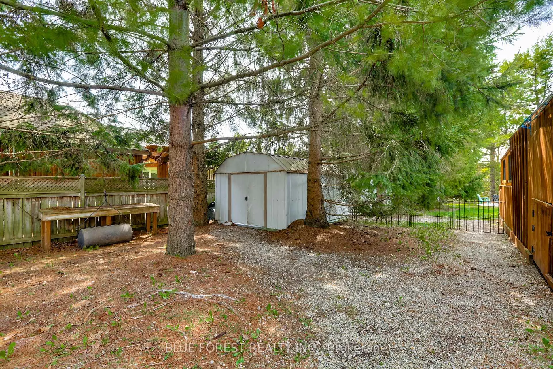 Photo 32 of 58 Aberdeen Drive, Middlesex Centre, Coldstream — HOMEH