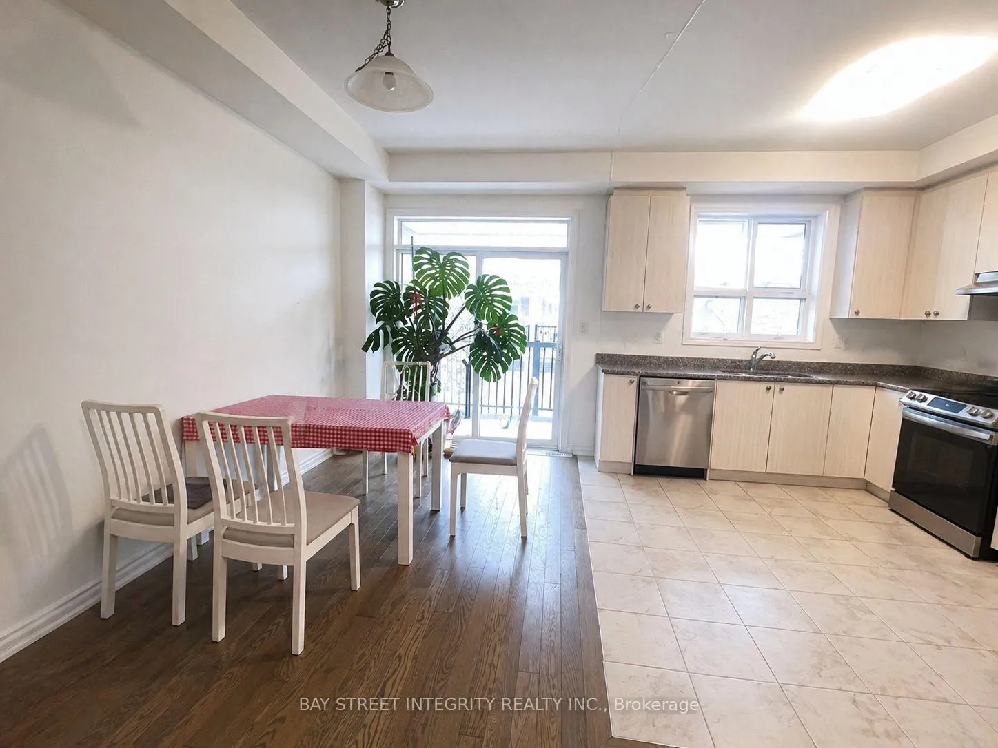 Photo 3 of 90 Imperial College Lane, Markham, Wismer — HOMEH