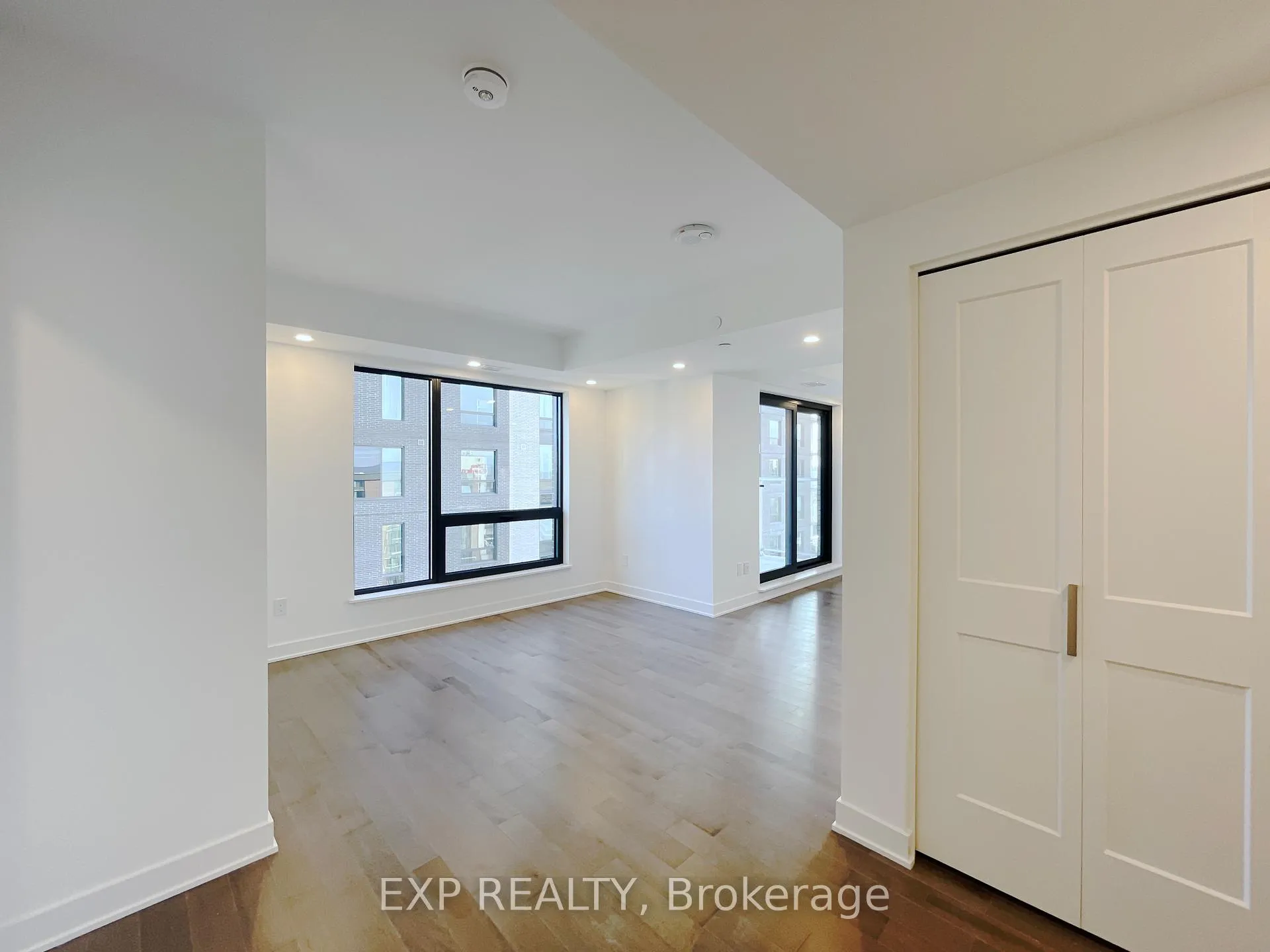 Photo 4 of Unit 1711, 340 Queen Street, Ottawa, Ottawa Centre — HOMEH