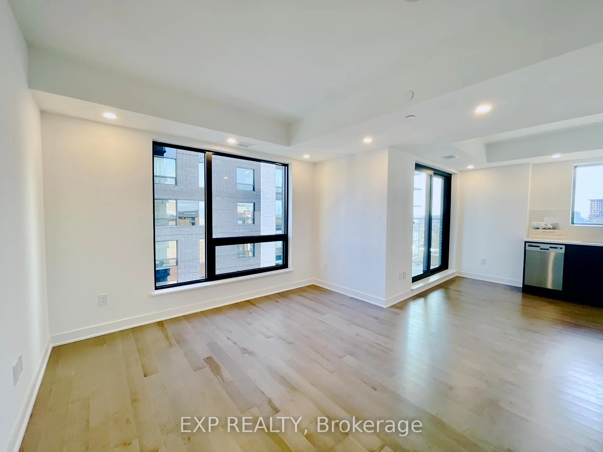 Photo 5 of Unit 1711, 340 Queen Street, Ottawa, Ottawa Centre — HOMEH
