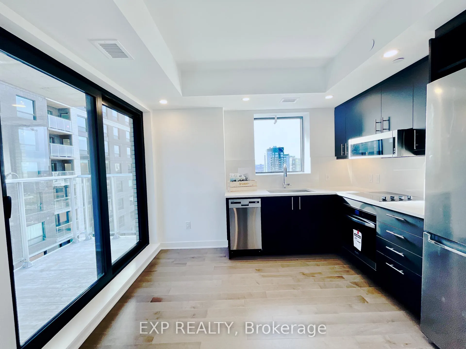 Photo 8 of Unit 1711, 340 Queen Street, Ottawa, Ottawa Centre — HOMEH
