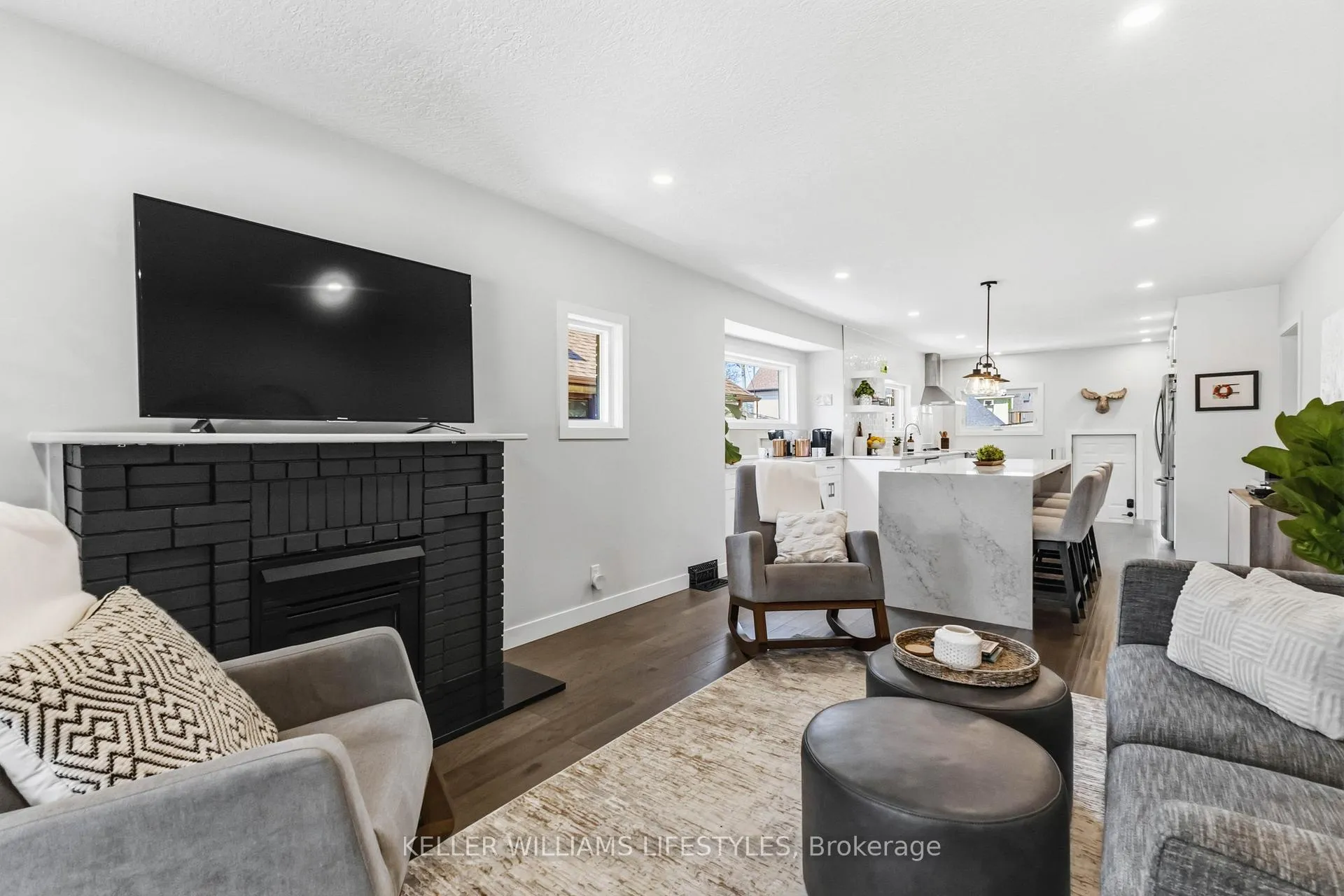 Photo 9 of 6 Windsor Crescent, London, South F — HOMEH