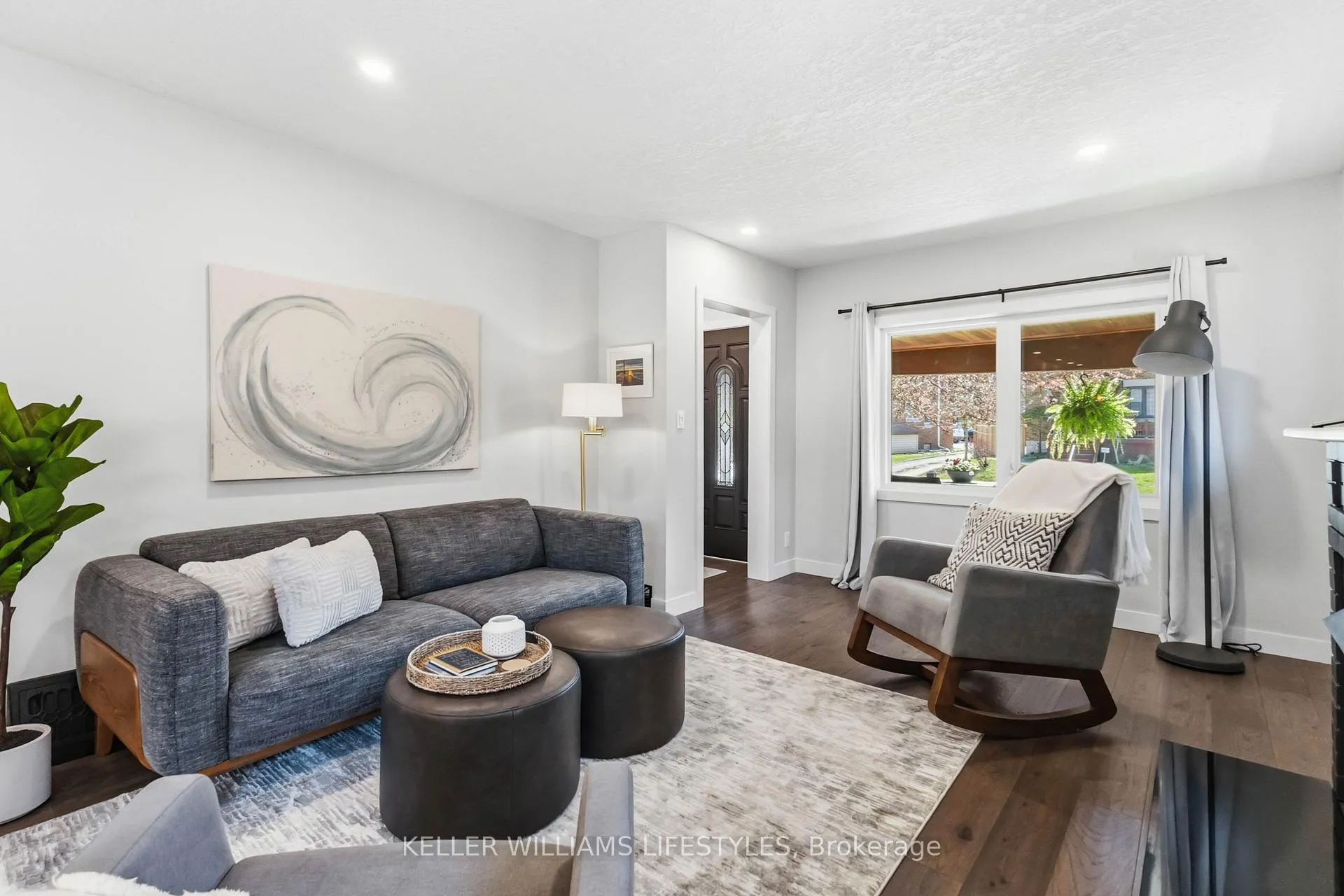 Photo 12 of 6 Windsor Crescent, London, South F — HOMEH