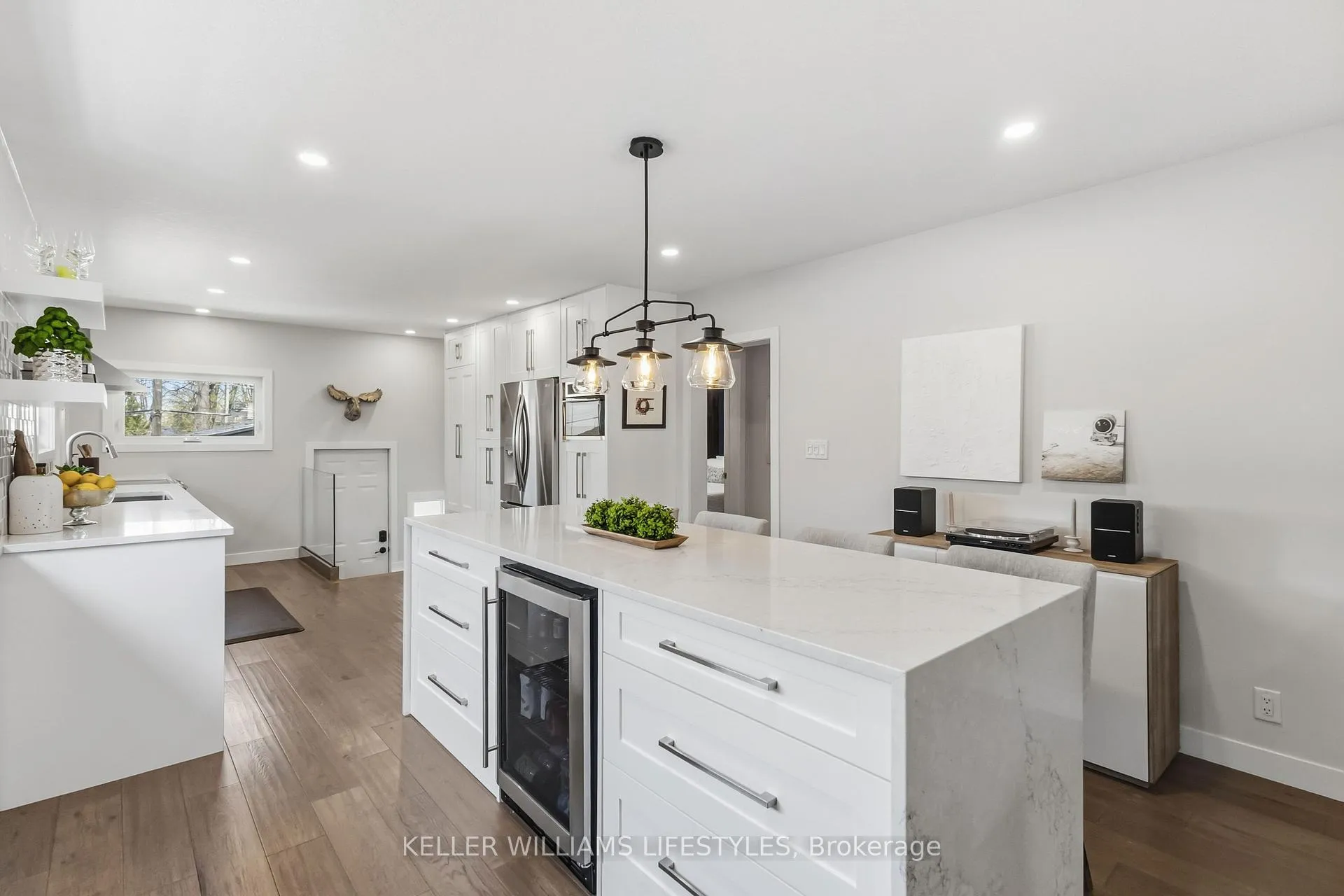 Photo 17 of 6 Windsor Crescent, London, South F — HOMEH