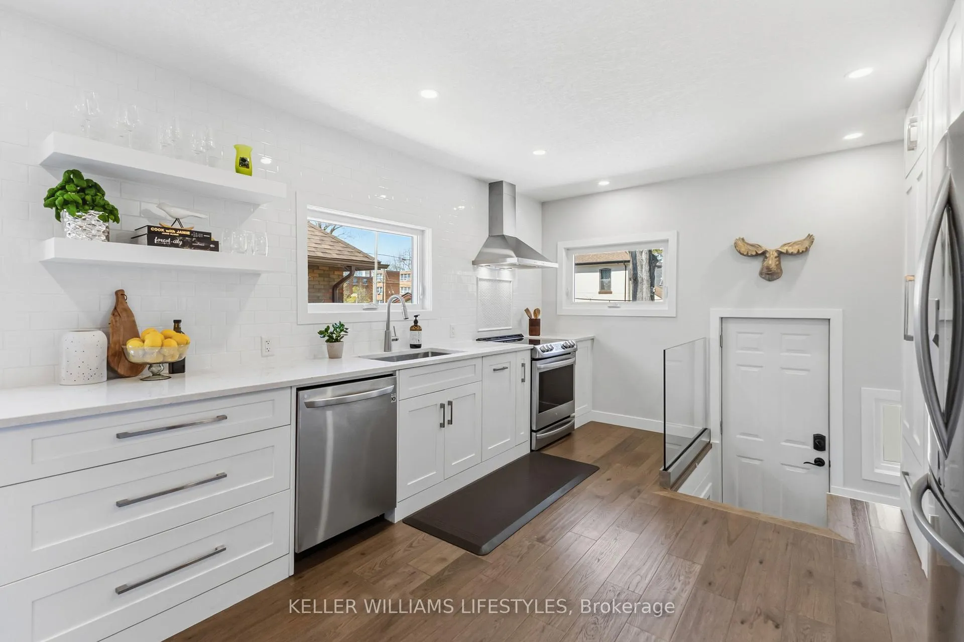 Photo 18 of 6 Windsor Crescent, London, South F — HOMEH