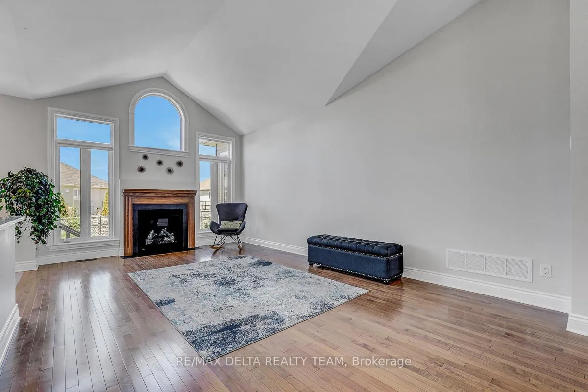 Photo 13 of 72 Bert Hall Street, Arnprior — HOMEH