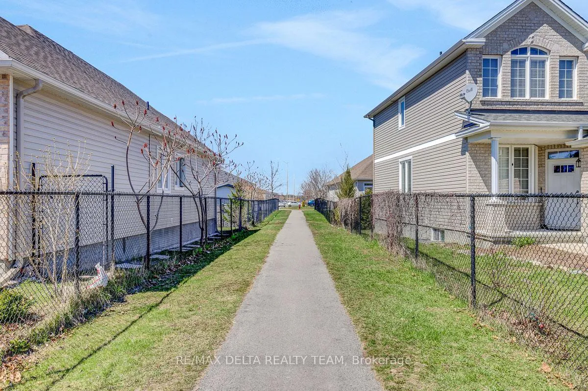 Photo 40 of 72 Bert Hall Street, Arnprior — HOMEH