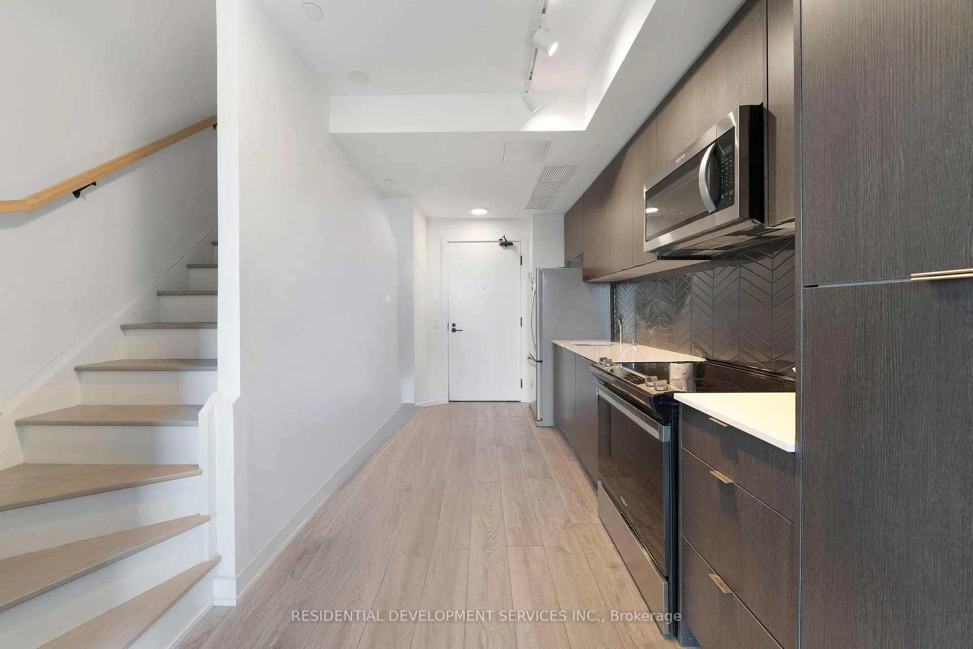 Photo 15 of Unit 185, 1608 Charles Street, Whitby, Port Whitby — HOMEH