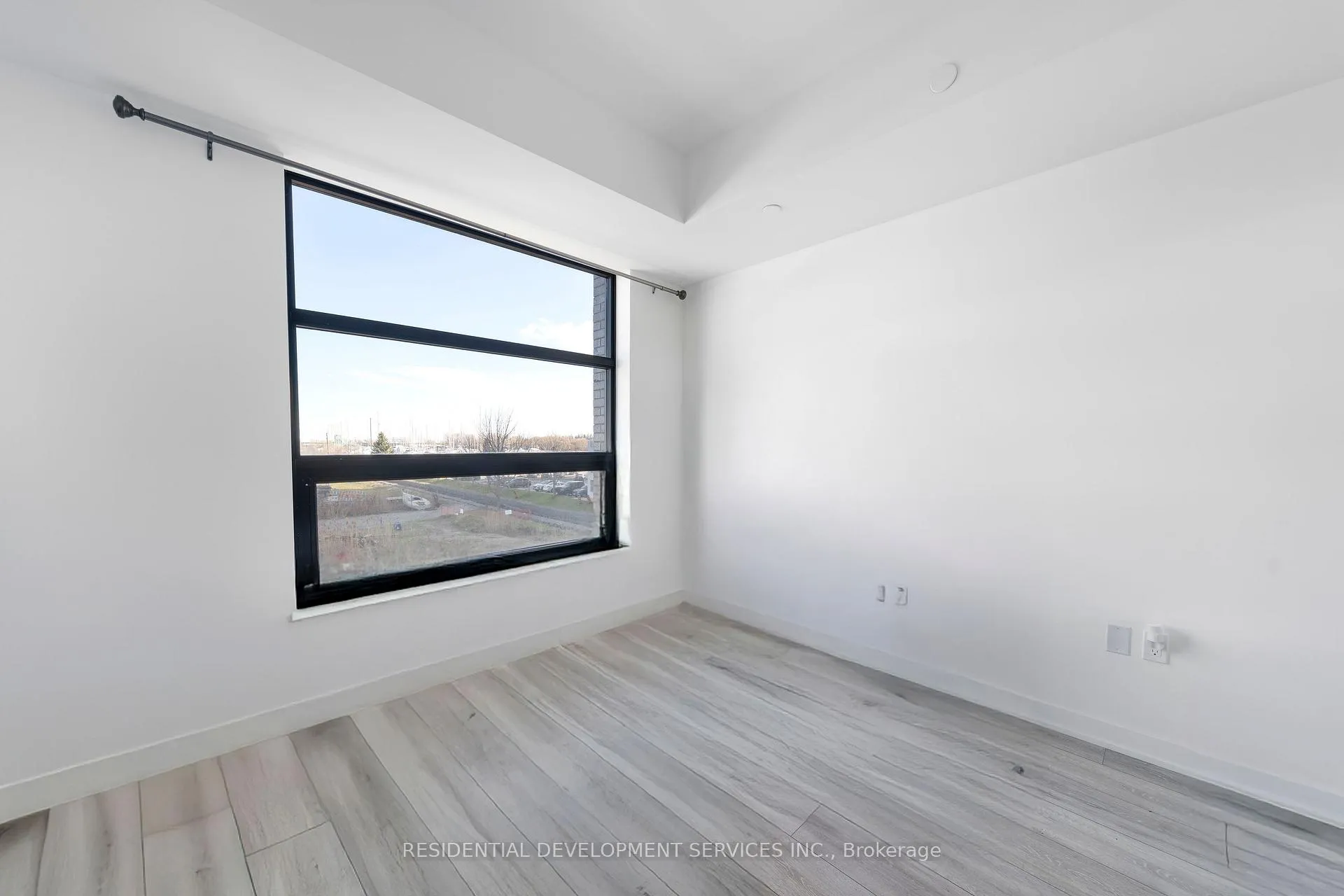 Photo 26 of Unit 185, 1608 Charles Street, Whitby, Port Whitby — HOMEH