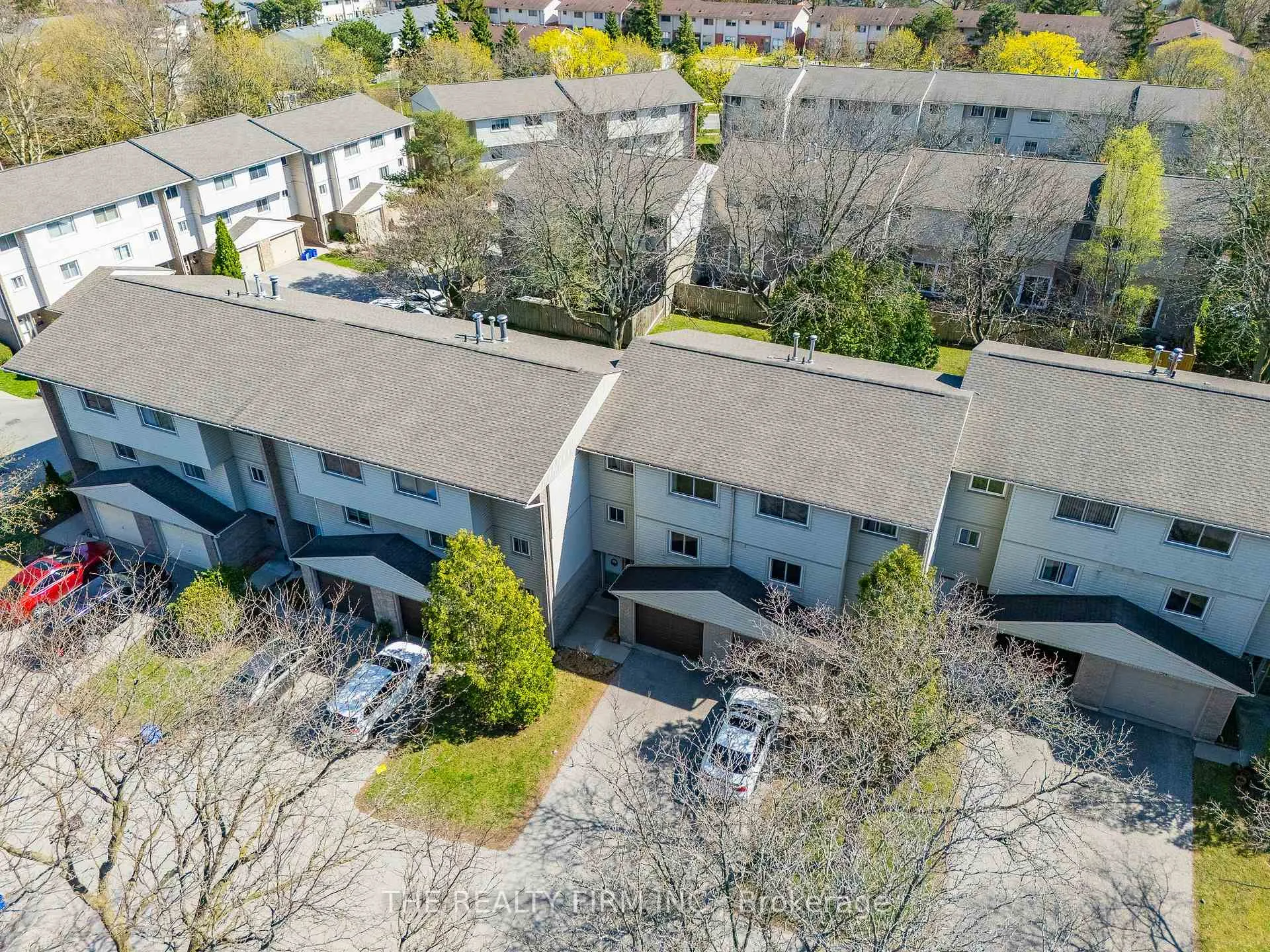 Photo 34 of Unit 60, 300 Sandringham Crescent, London, South R — HOMEH