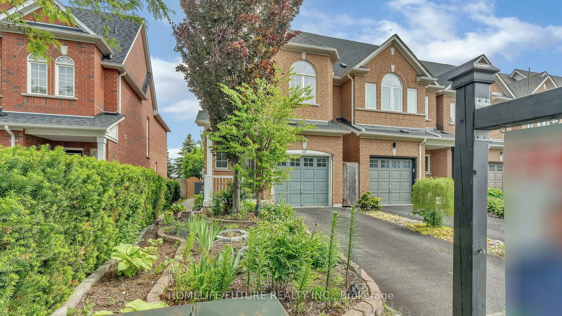 Photo 2 of 25 Gateway Court, Whitby, Taunton North — HOMEH