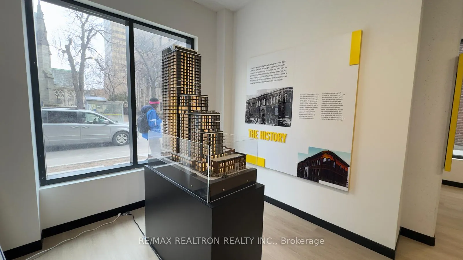 Photo 3 of Unit 2912, 75 James Street S, Hamilton, Corktown — HOMEH