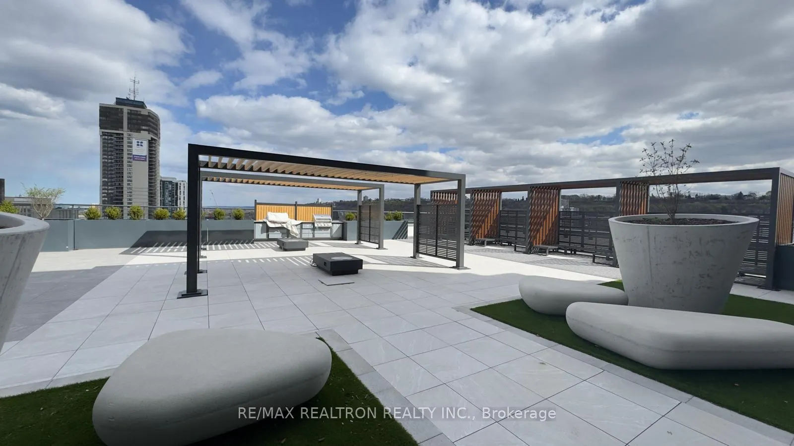 Photo 21 of Unit 2912, 75 James Street S, Hamilton, Corktown — HOMEH
