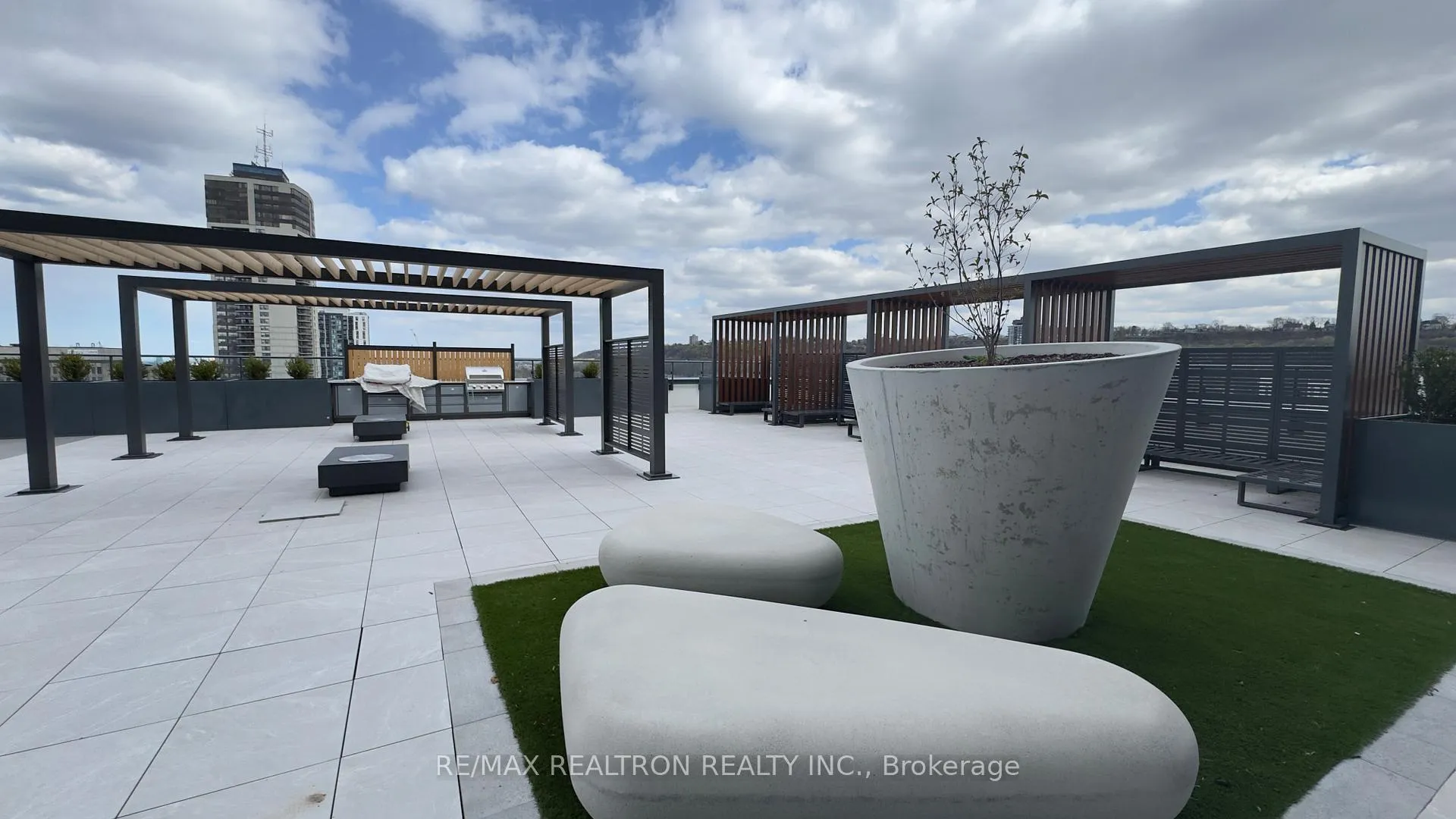 Photo 26 of Unit 2912, 75 James Street S, Hamilton, Corktown — HOMEH