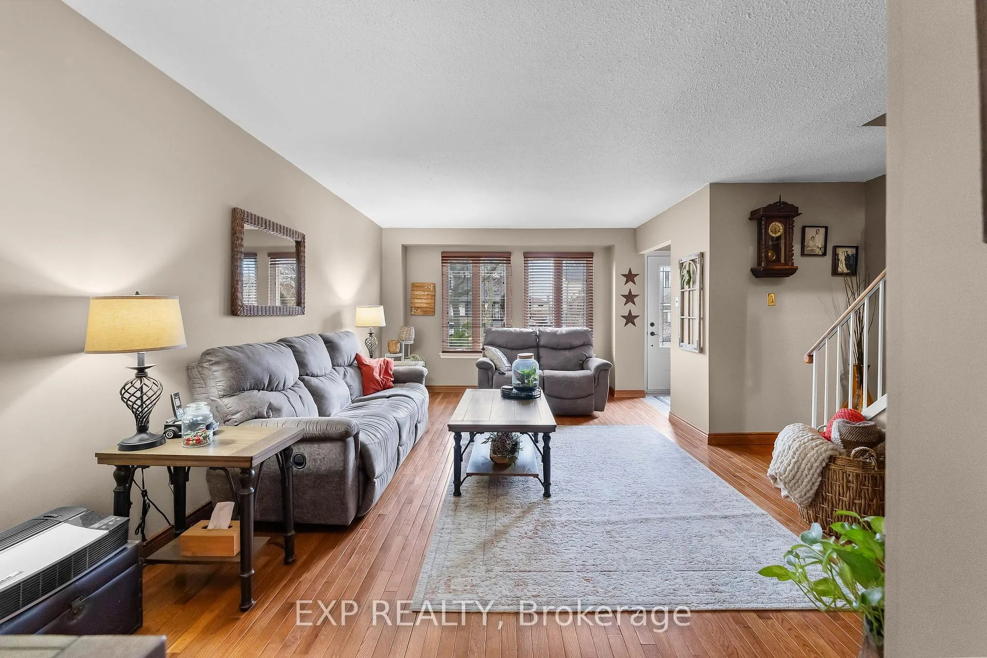 Photo 9 of 2279 Melissa Crescent, Burlington, Brant Hills — HOMEH