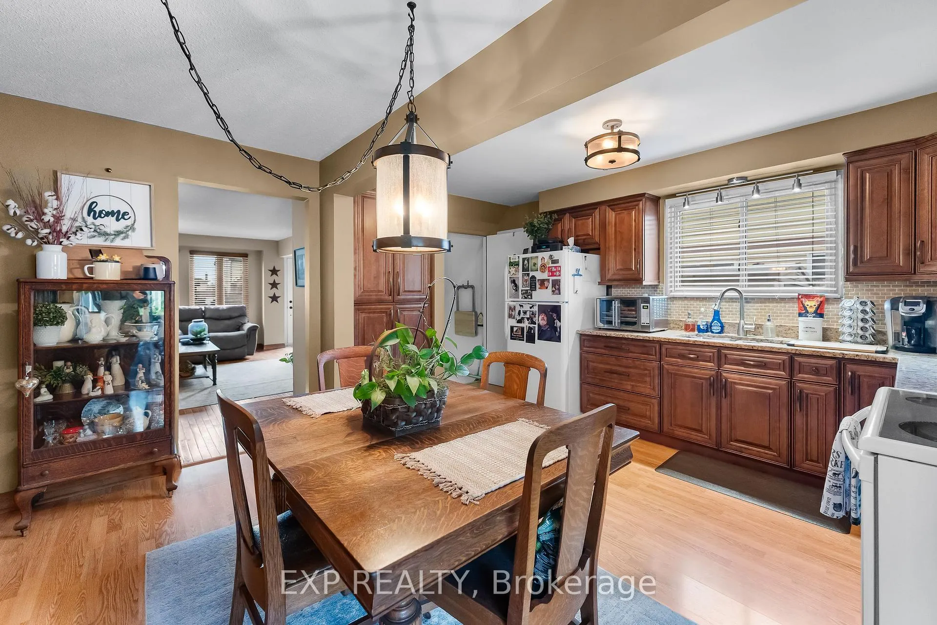 Photo 12 of 2279 Melissa Crescent, Burlington, Brant Hills — HOMEH