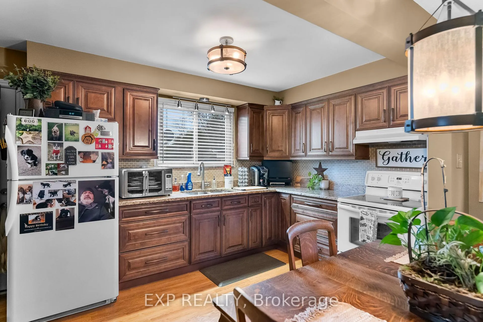 Photo 14 of 2279 Melissa Crescent, Burlington, Brant Hills — HOMEH