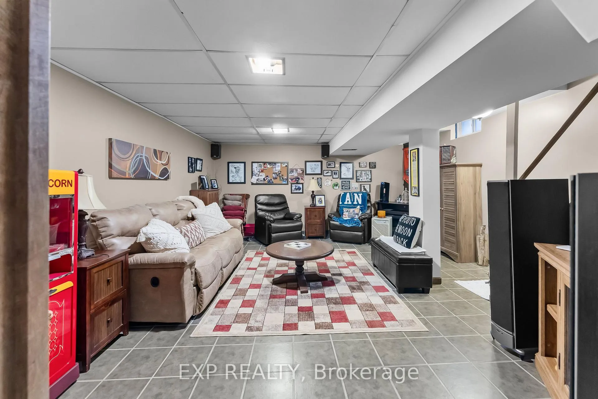 Photo 24 of 2279 Melissa Crescent, Burlington, Brant Hills — HOMEH
