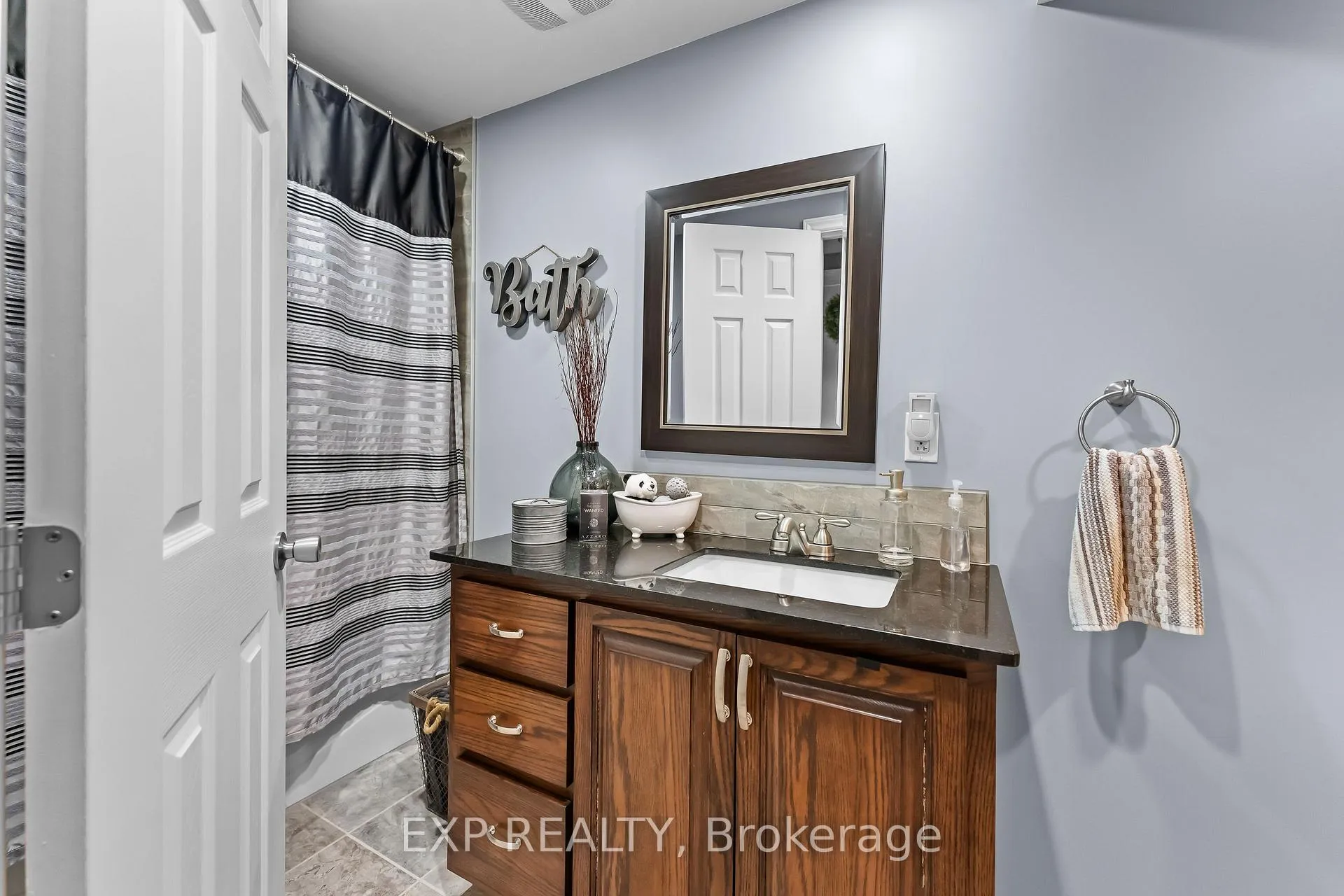 Photo 25 of 2279 Melissa Crescent, Burlington, Brant Hills — HOMEH