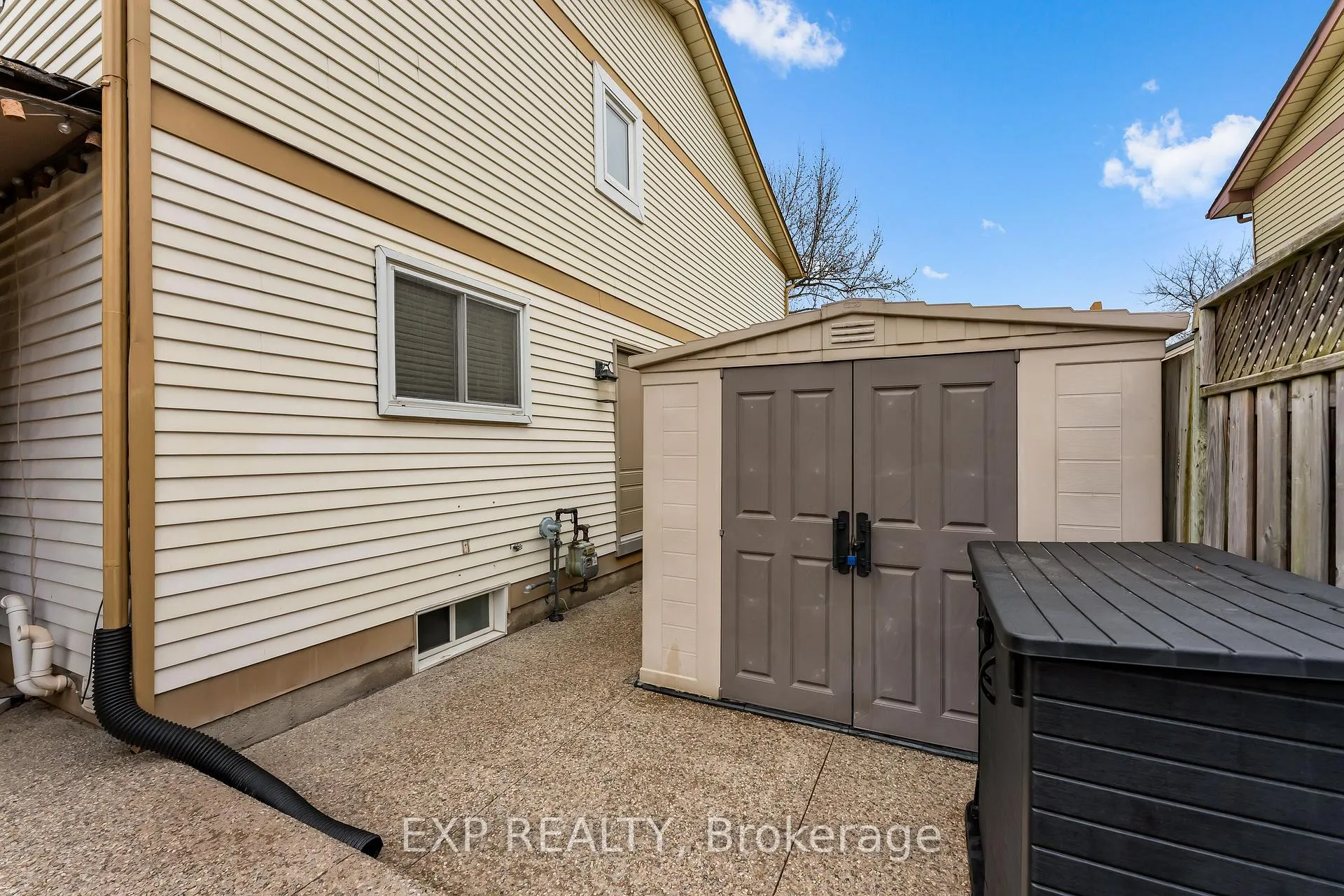 Photo 31 of 2279 Melissa Crescent, Burlington, Brant Hills — HOMEH