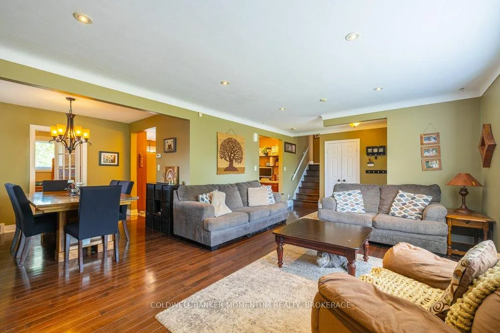 Photo 10 of 86 Crescent Drive, Welland, Dain City — HOMEH