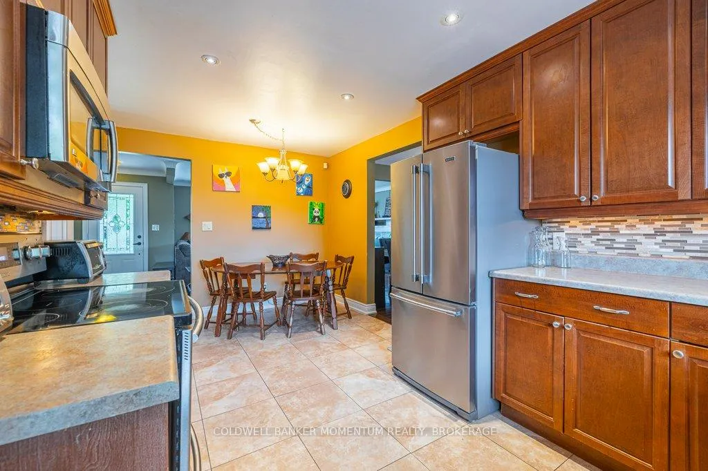 Photo 17 of 86 Crescent Drive, Welland, Dain City — HOMEH