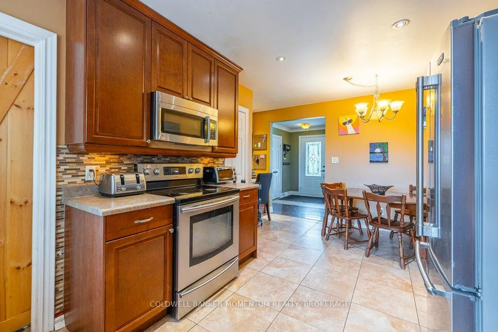 Photo 18 of 86 Crescent Drive, Welland, Dain City — HOMEH