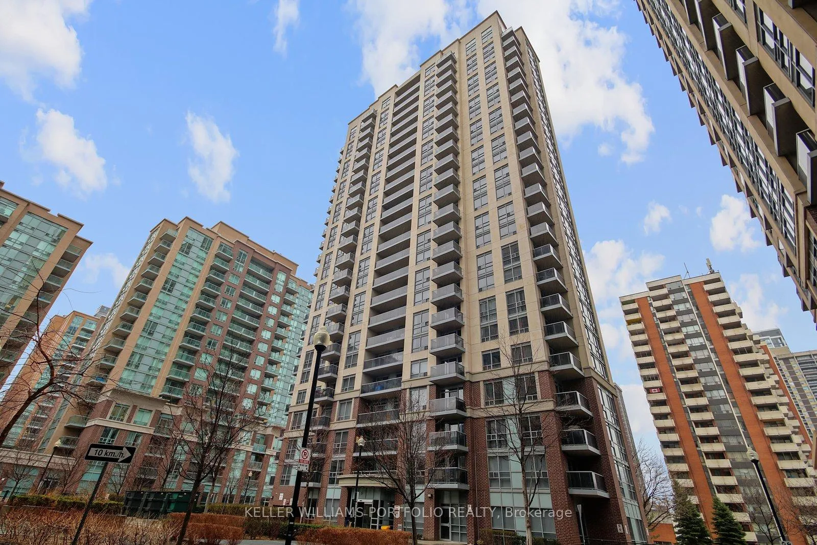 Photo 1 of Unit 2208, 5 Michael Power Place, Etobicoke, Islington-City Centre West — HOMEH