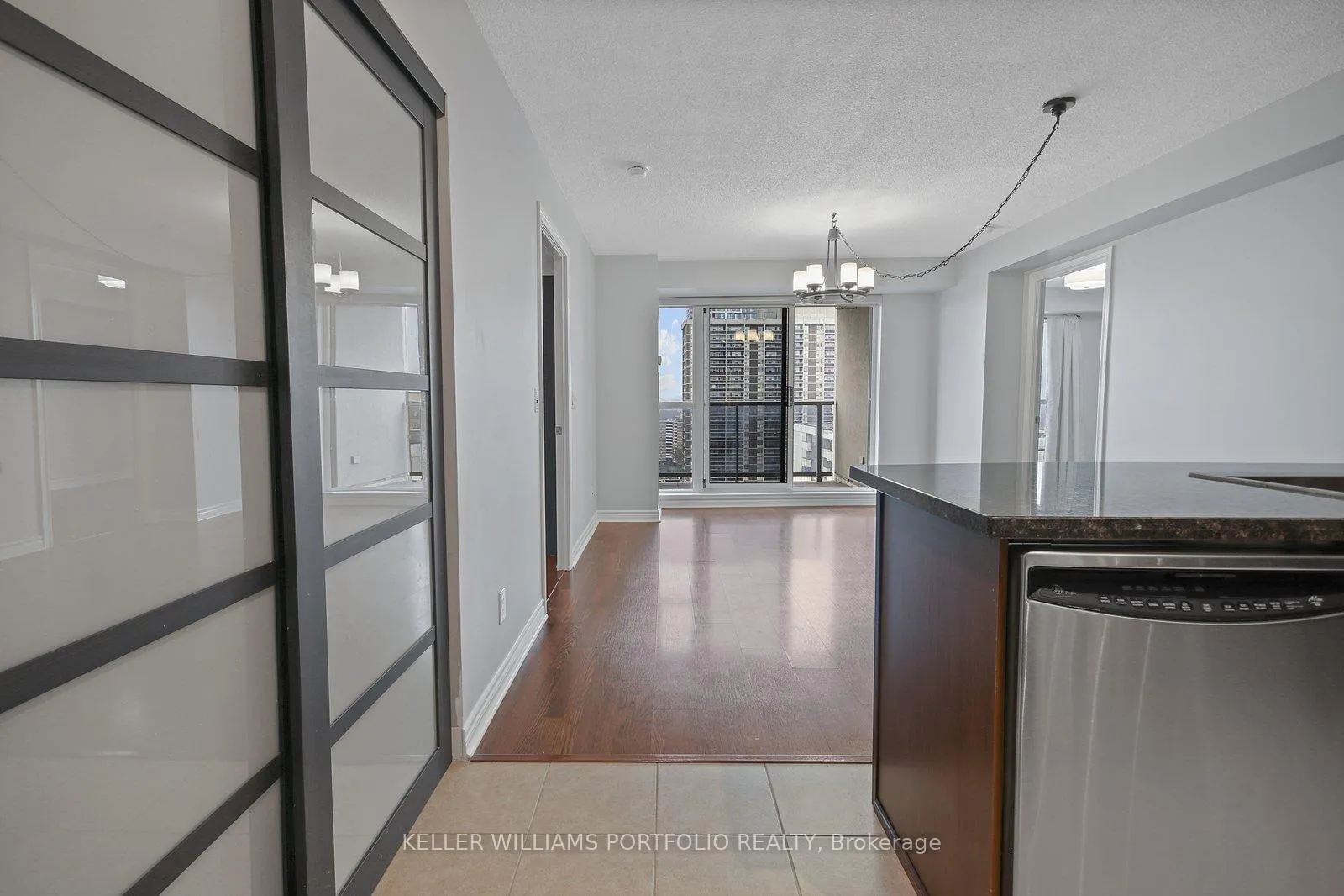 Photo 2 of Unit 2208, 5 Michael Power Place, Etobicoke, Islington-City Centre West — HOMEH