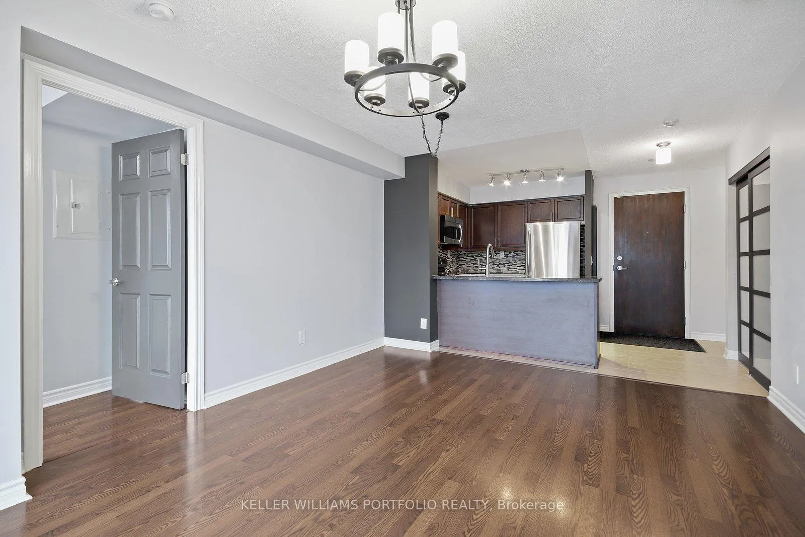 Photo 13 of Unit 2208, 5 Michael Power Place, Etobicoke, Islington-City Centre West — HOMEH