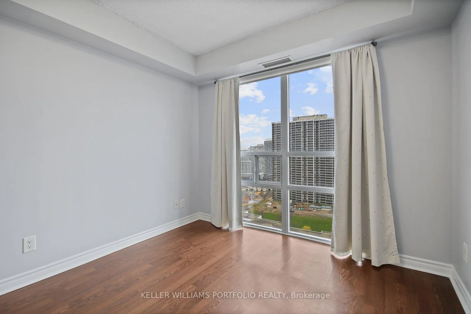 Photo 23 of Unit 2208, 5 Michael Power Place, Etobicoke, Islington-City Centre West — HOMEH