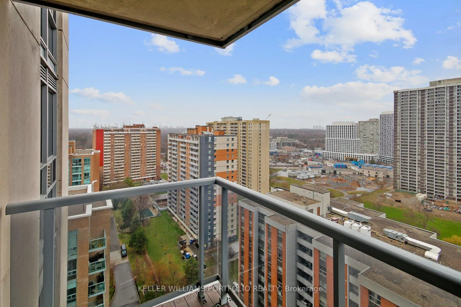Photo 29 of Unit 2208, 5 Michael Power Place, Etobicoke, Islington-City Centre West — HOMEH