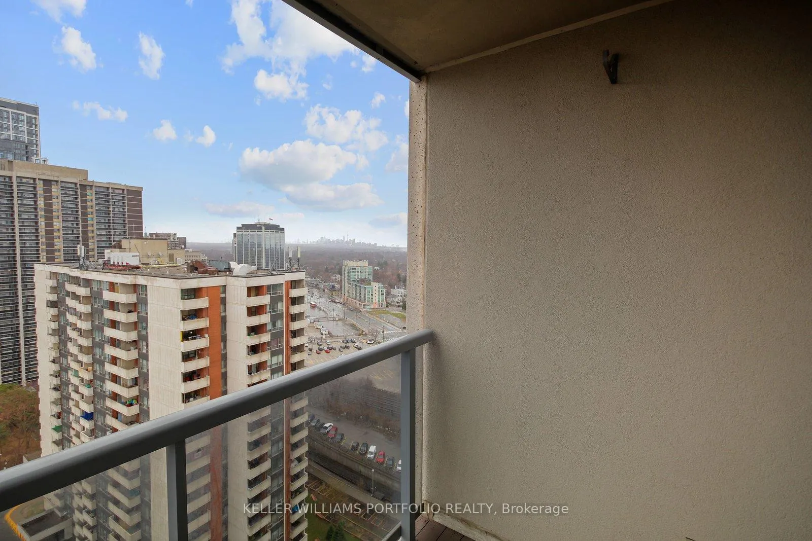 Photo 30 of Unit 2208, 5 Michael Power Place, Etobicoke, Islington-City Centre West — HOMEH