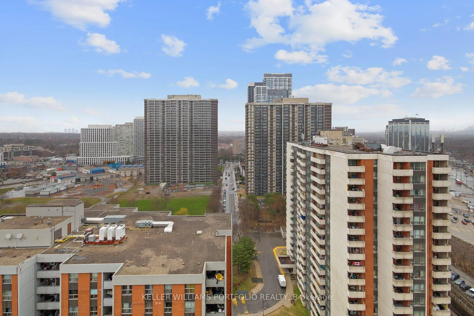 Photo 31 of Unit 2208, 5 Michael Power Place, Etobicoke, Islington-City Centre West — HOMEH