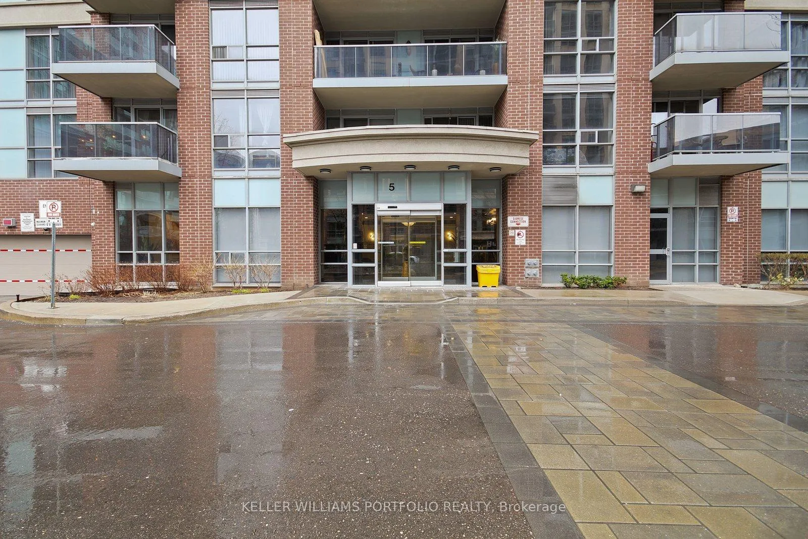 Photo 35 of Unit 2208, 5 Michael Power Place, Etobicoke, Islington-City Centre West — HOMEH