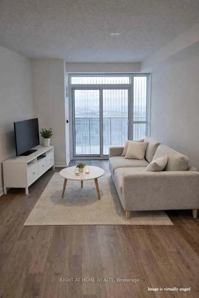 Photo 1 of Unit 3810, 8 Interchange Way, Vaughan, Vaughan Corporate Centre — HOMEH