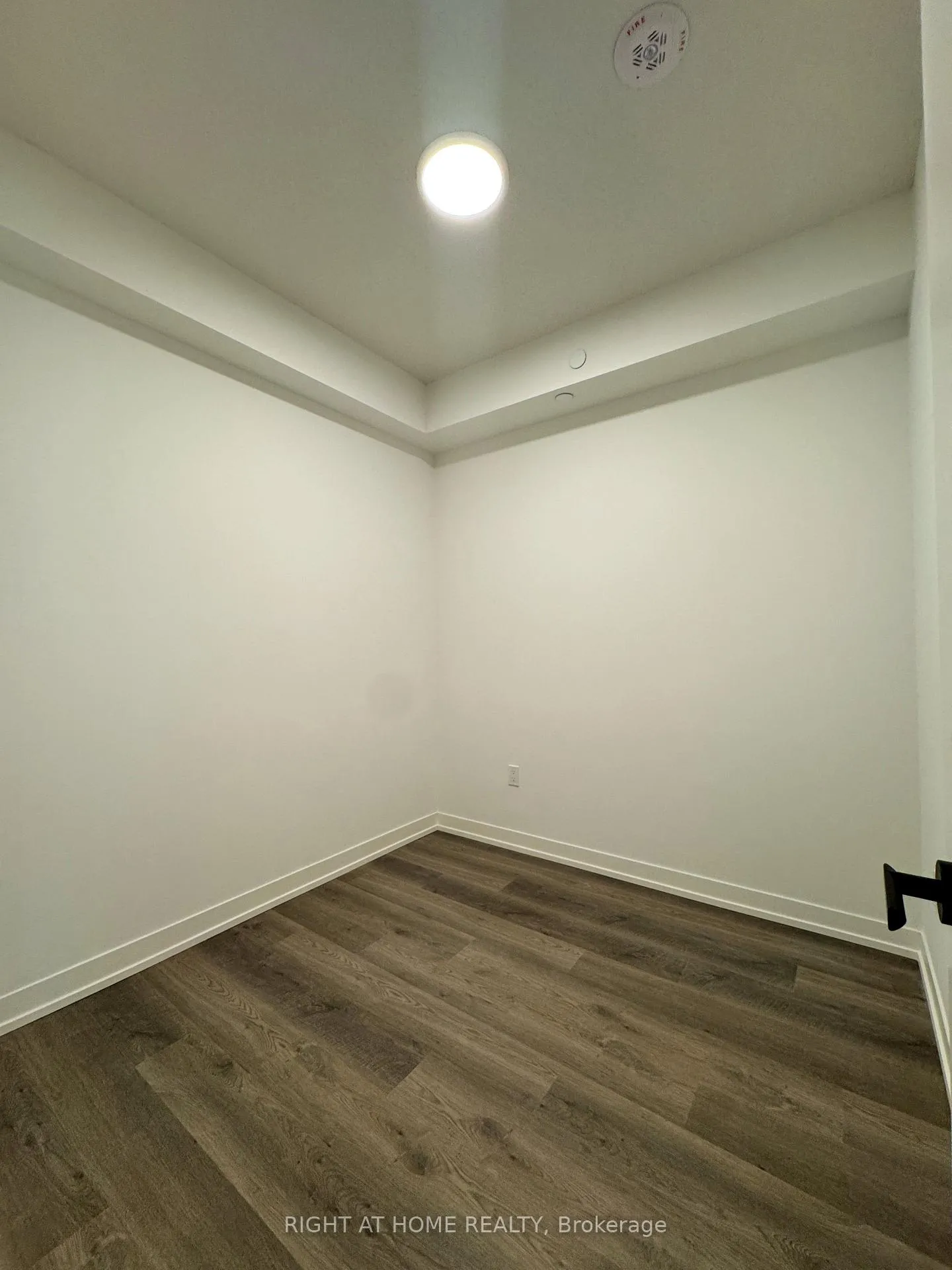 Photo 7 of Unit 3810, 8 Interchange Way, Vaughan, Vaughan Corporate Centre — HOMEH