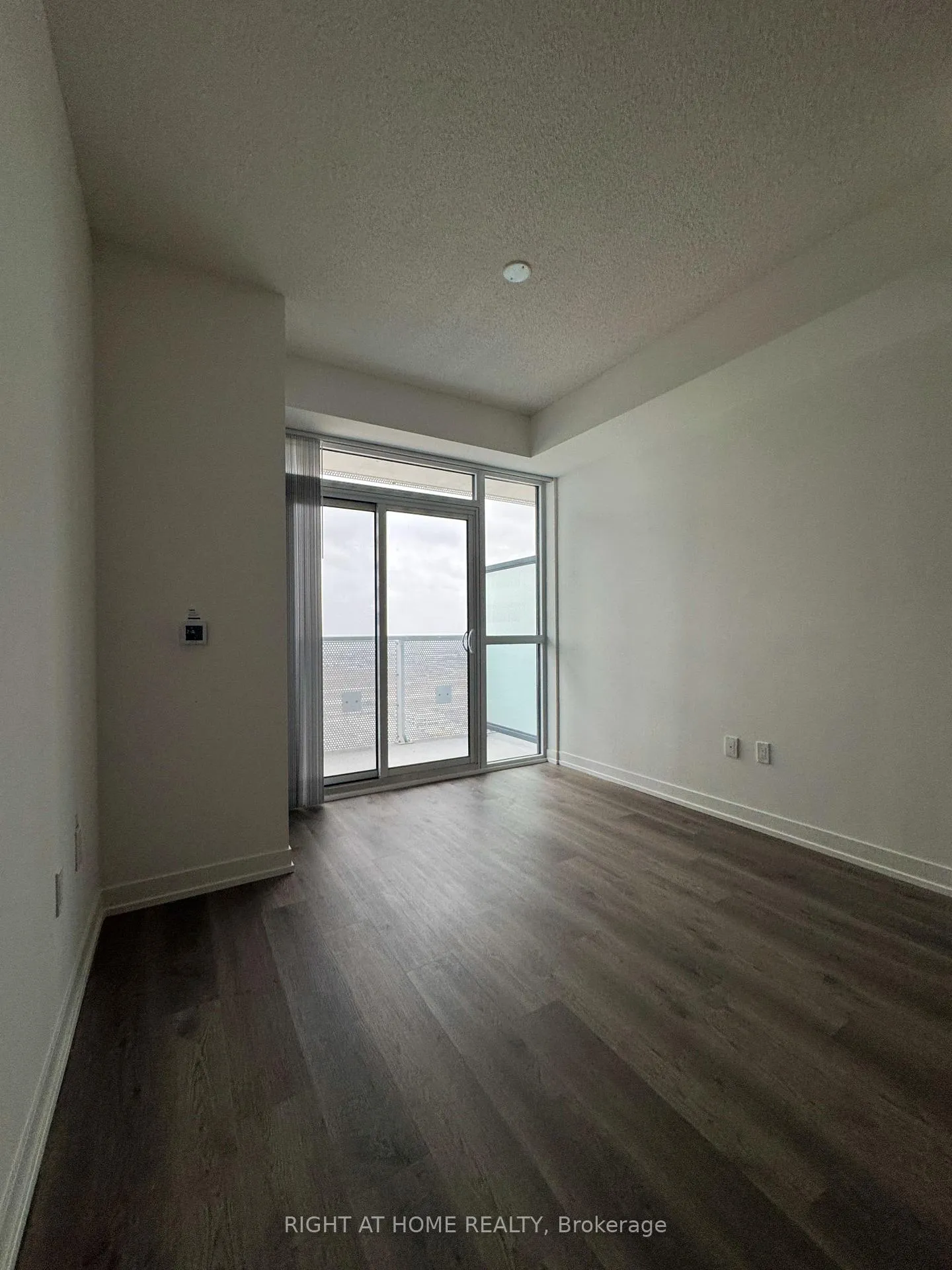 Photo 23 of Unit 3810, 8 Interchange Way, Vaughan, Vaughan Corporate Centre — HOMEH