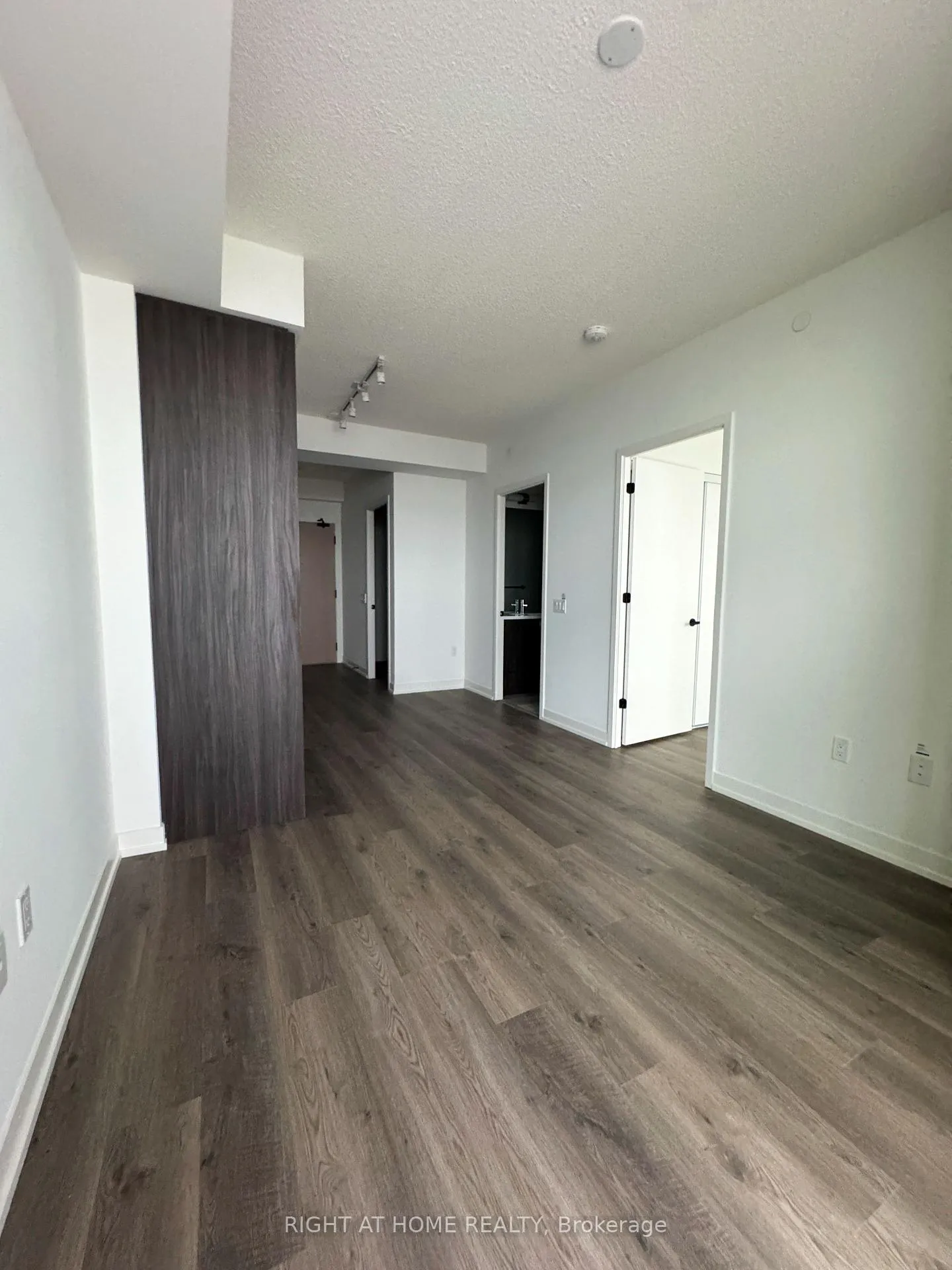Photo 30 of Unit 3810, 8 Interchange Way, Vaughan, Vaughan Corporate Centre — HOMEH